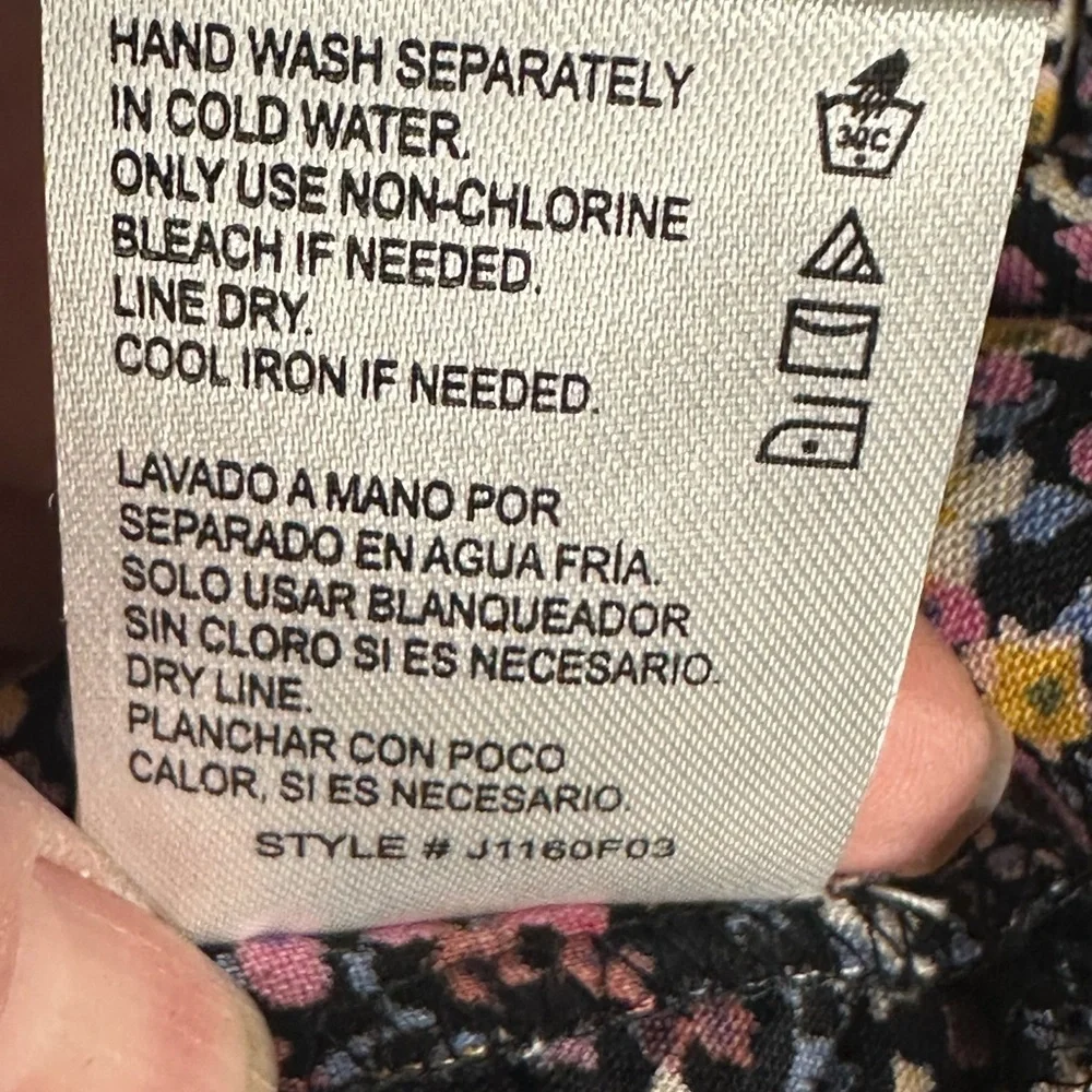 EUC• Patrons of Peace•Size Med• Floral Print• Tiered Ruffle Skirt•Smock Waist - Picture 8 of 8